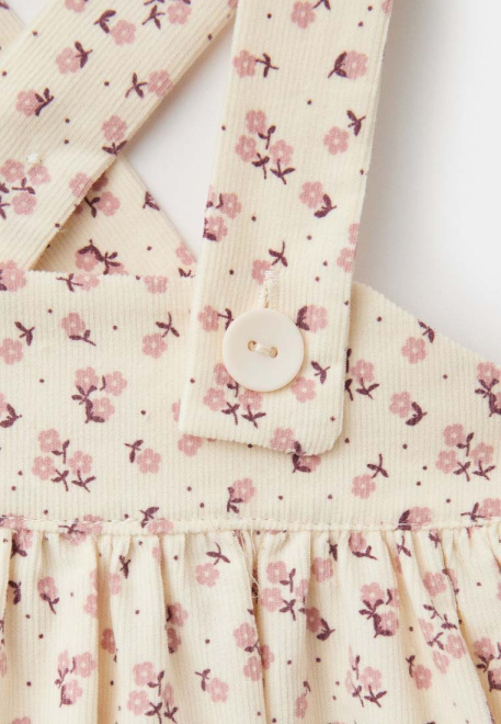 Комплект из сарафана и чепчика